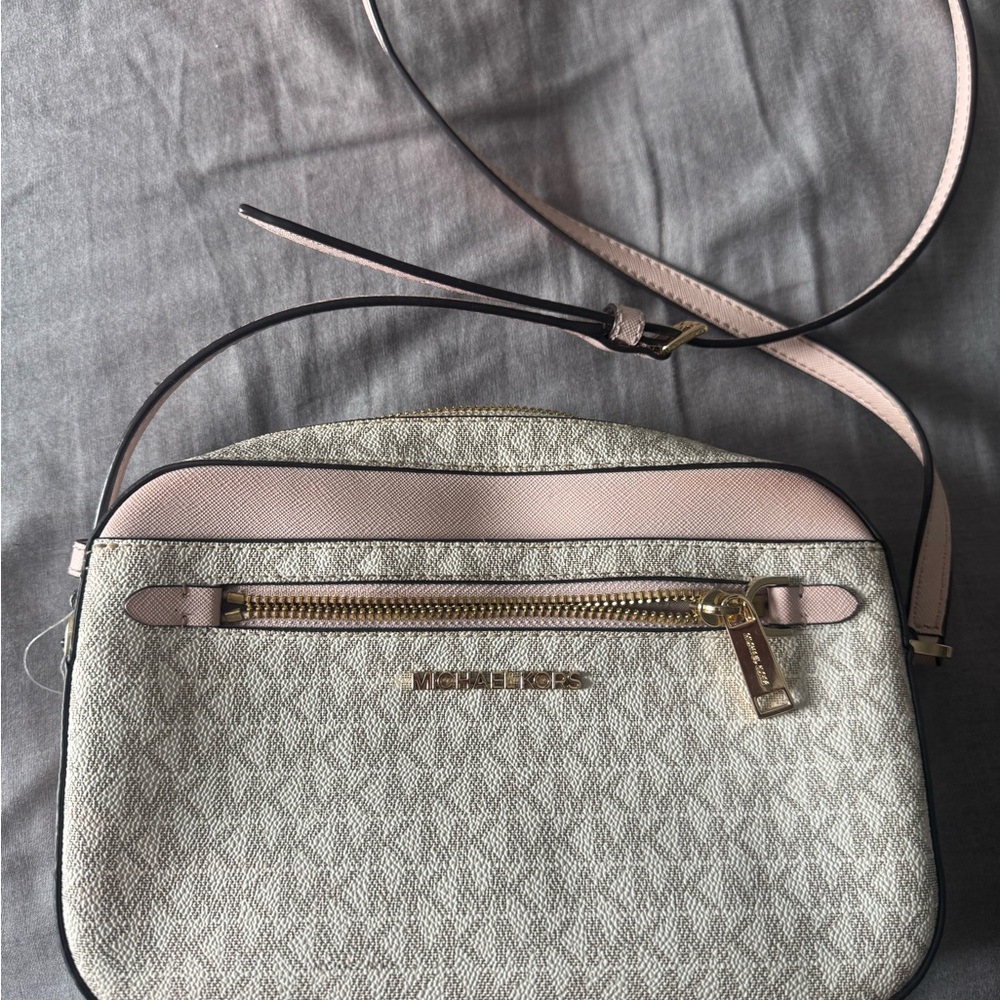 Michael Kors Cream Crossbody with Pale Pink Trim
